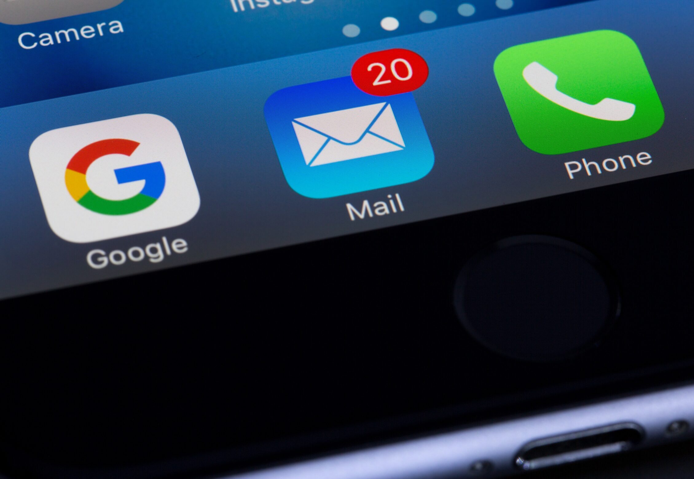 pexels-torsten-dettlaff-193003